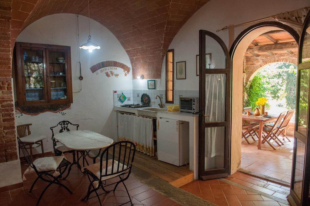 Fioralice Guest House Fauglia Стая снимка