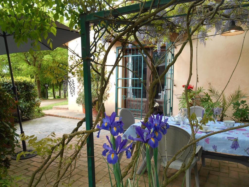 Fioralice Guest House Fauglia Екстериор снимка