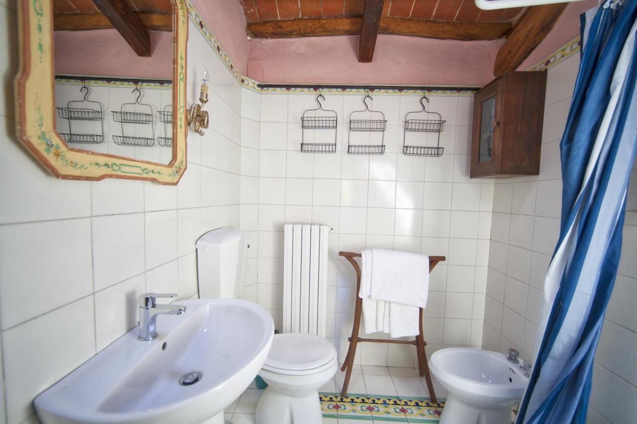 Fioralice Guest House Fauglia Екстериор снимка